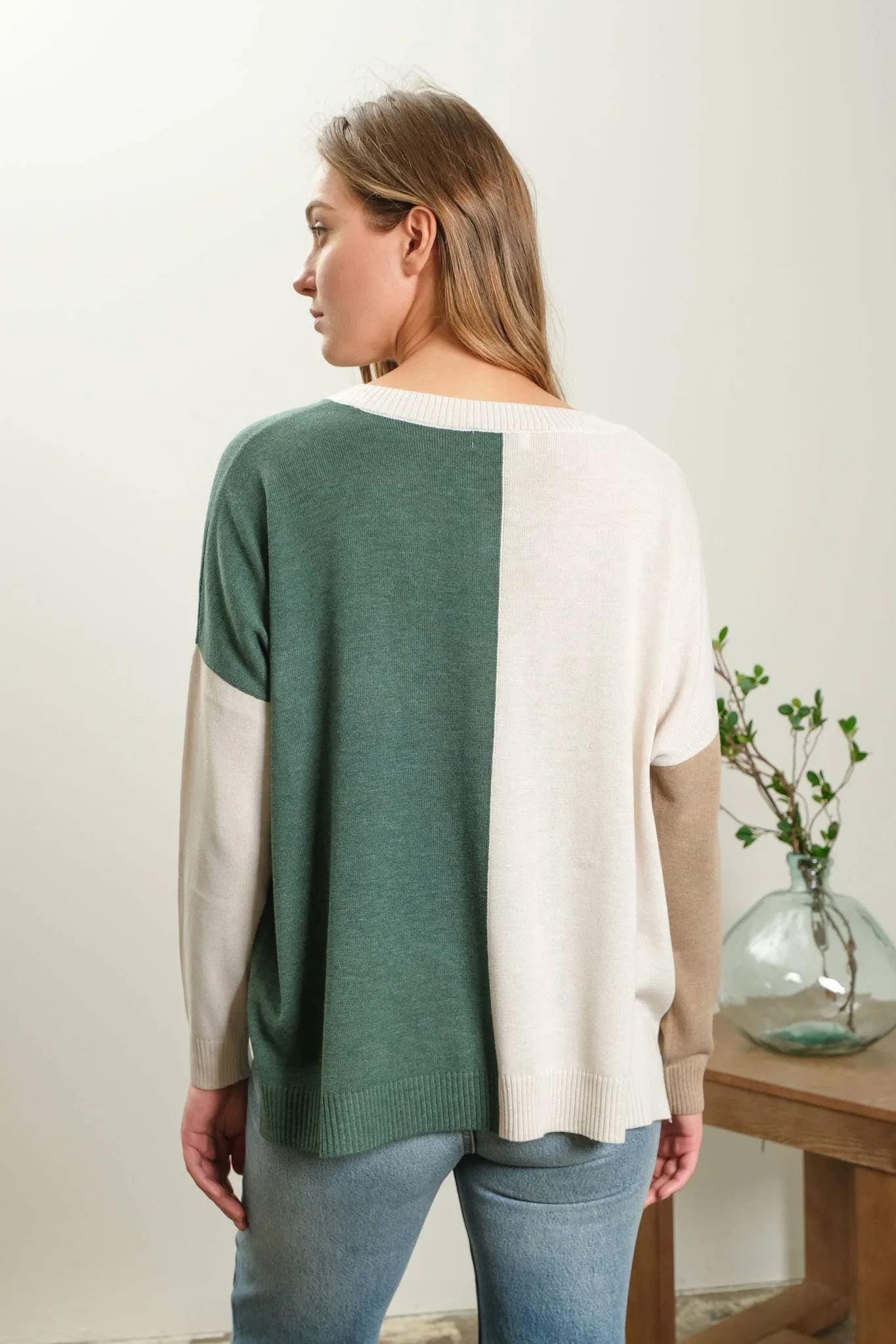 RELAXED COLORBLOCK SWEATER