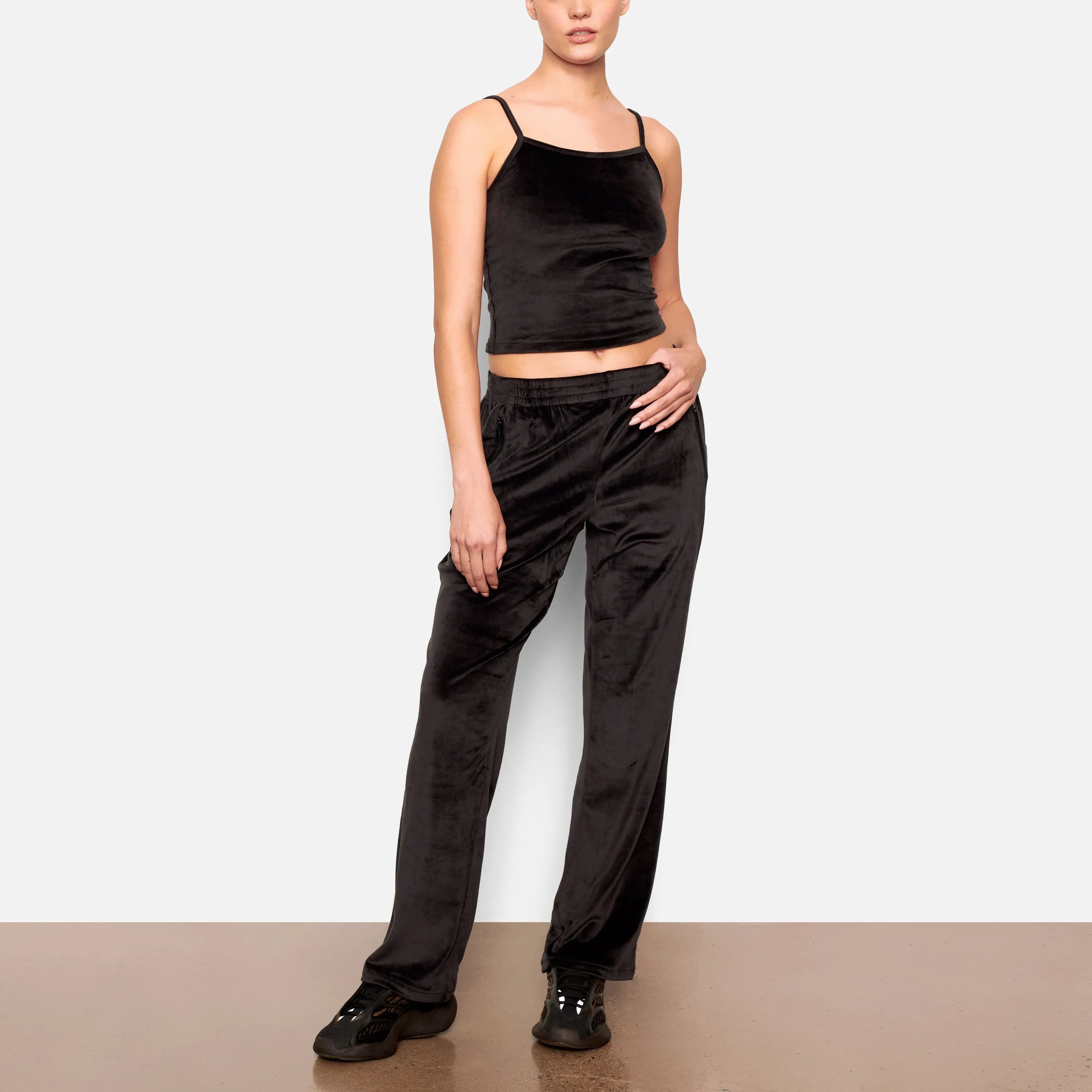 VELOUR TRACK PANT | SOOT