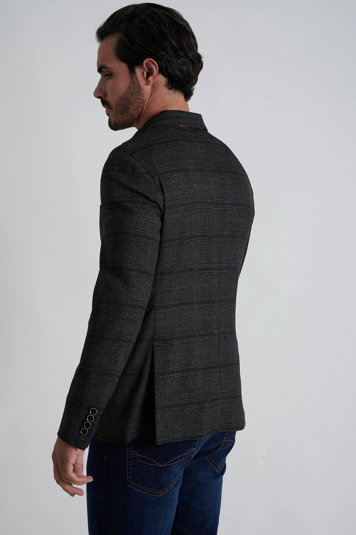 Very comfortable knitted blazer slim fit