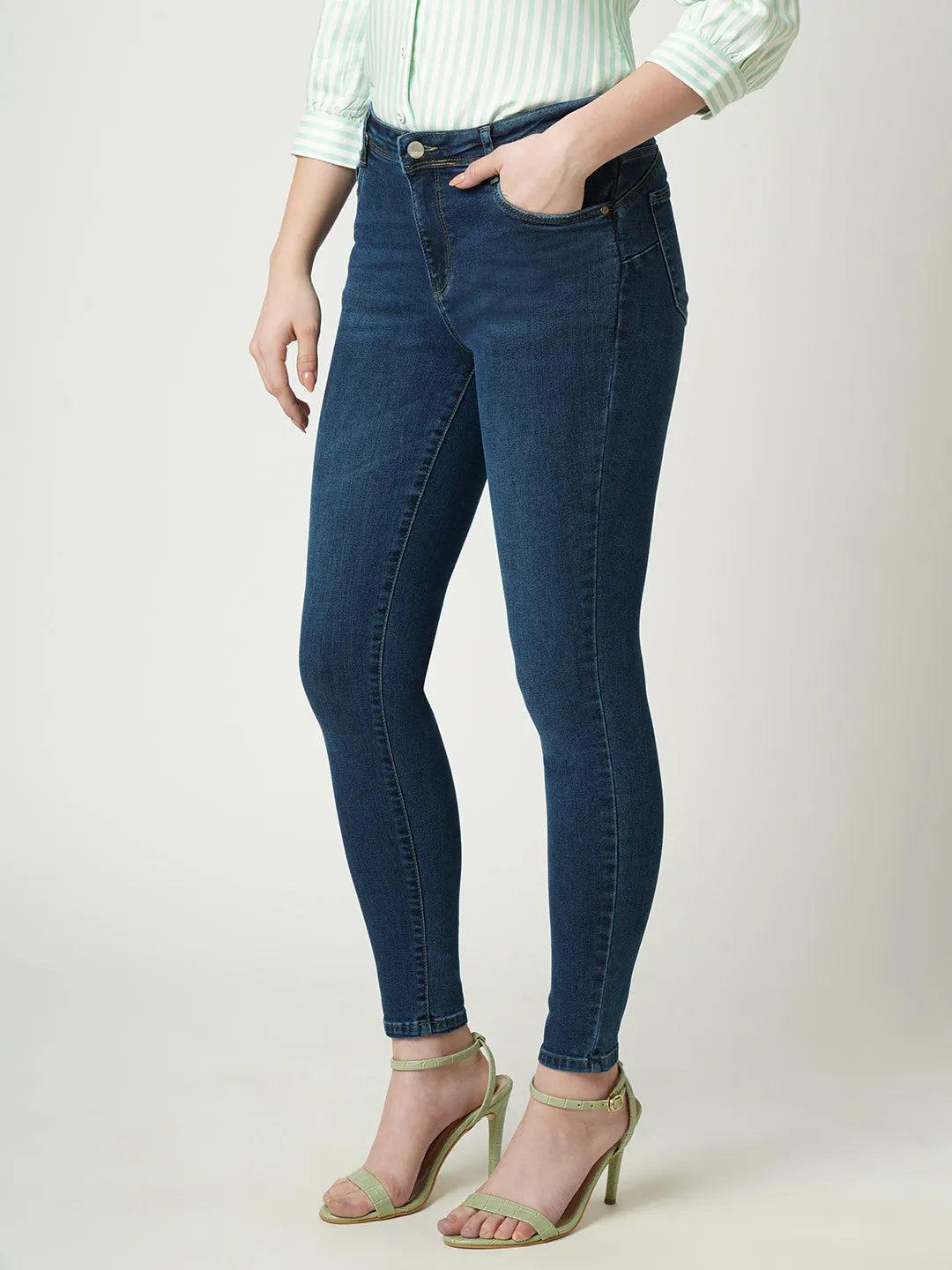 Women Mid-Rise Push Up Super Skinny Jeans